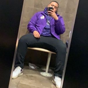 Meet your Posher, Leon